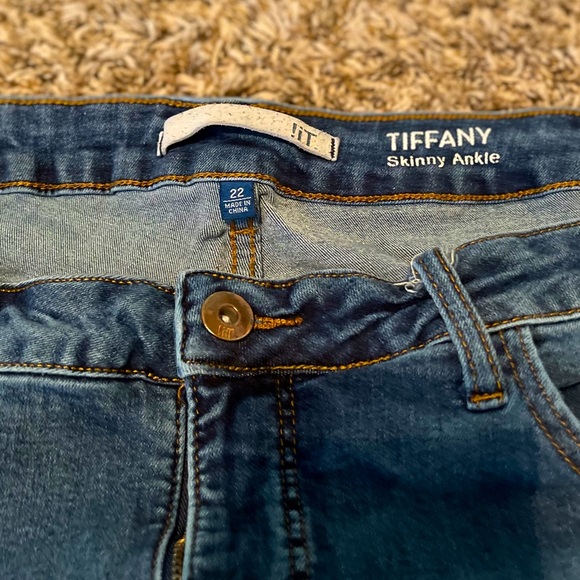 !IT Plus Size Women’s Skinny Jeans Blue Denim- Size: 22 - Picture 3 of 3